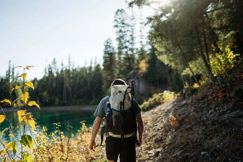 Sawyer® Squeeze Water Filtration System w/ Cnoc Premium 1L Bottle